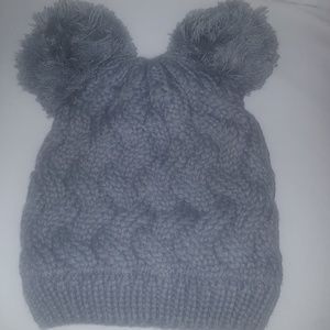 ⬇️💲⬇️NEW Double Pompom beanie
